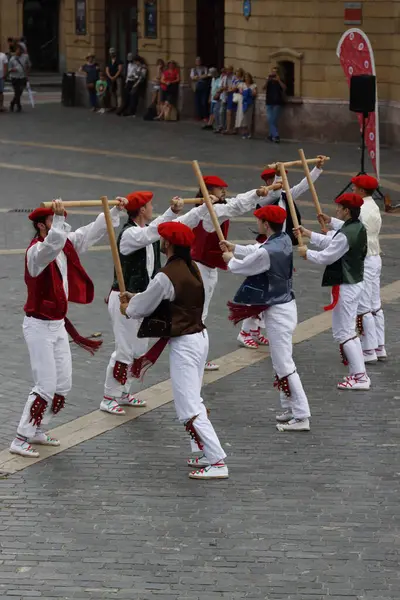 Bask ülkesinin halk dansı