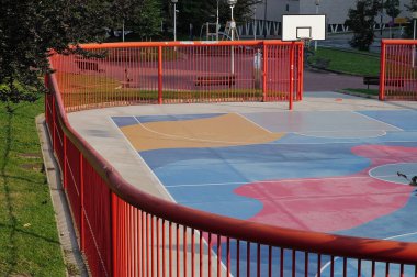 Bilbao mahallesindeki basketbol sahası.