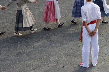 Bask halk dansı sergisi