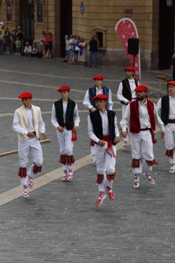 Bask halk dansı sergisi