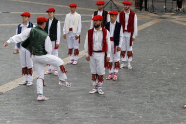 Bask halk dansı sergisi