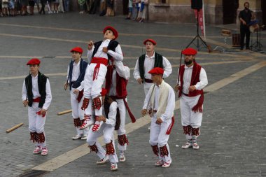 Bask halk dansı sergisi