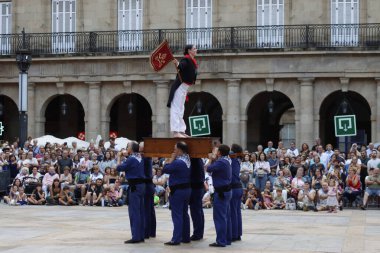 Bask halk dansı sergisi