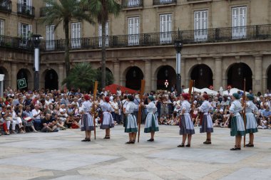 Bask halk dansı sergisi