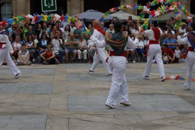 Bask halk dansı festivali