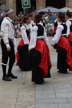 Bask halk dansı festivali