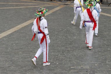 Bask halk dansı sergisi