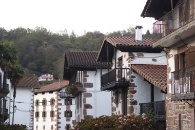 Etxalar, Navarre 'daki Bask tarzı ev.