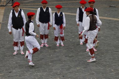Bask halk dansı festivali