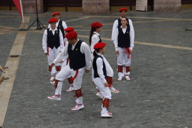 Bask halk dansı festivali