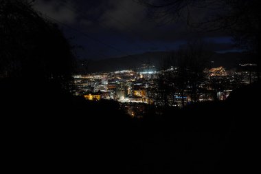 İspanya 'nın Bilbao kenar mahallelerinde bir gece.