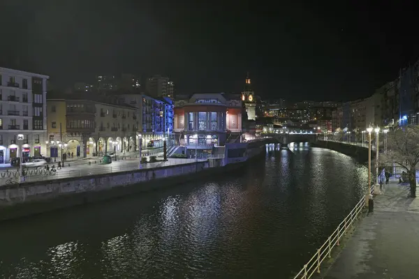 Bilbao şehrinin mimarisi.