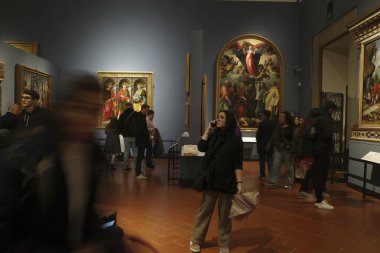 İtalya, Floransa 'daki sanat müzesini ziyaret edin.