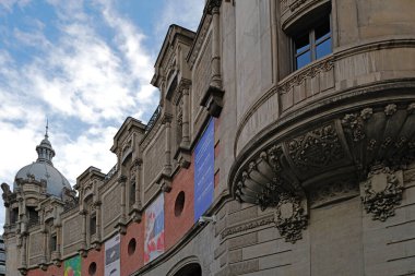 İspanya 'nın Bilbao şehrinde klasik bina