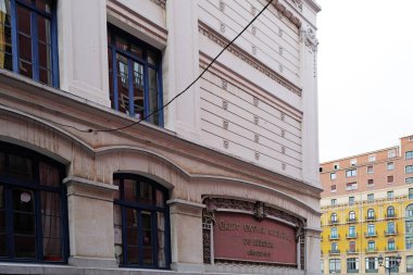 İspanya 'nın Bilbao şehrinde klasik bina