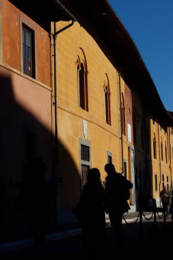 İtalya 'nın eski Pisa kasabasında klasik mimari