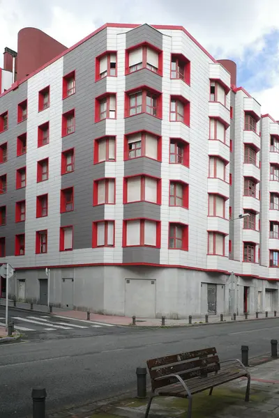 İspanya 'nın Sestao şehrinde bir blok.