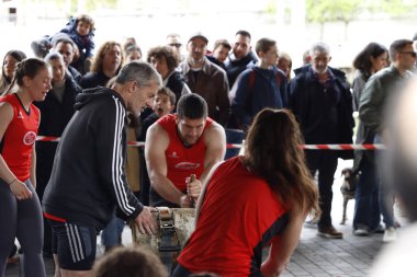 Sokakta Bask spor sergisi