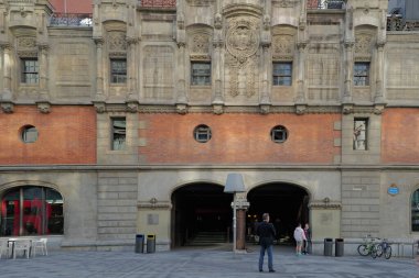 İspanya 'nın Bilbao şehrindeki klasik bina.