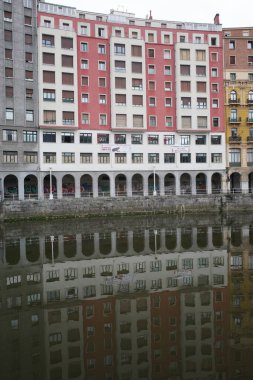 İspanya 'nın Bilbao şehrinde şehir manzarası