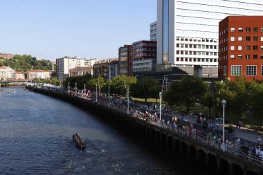 Bilbao nehrinde kürek şampiyonluğu