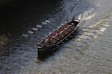 Bilbao nehrinde kürek şampiyonluğu