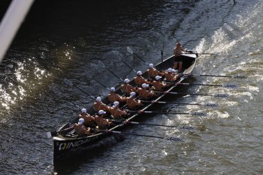 Bilbao nehrinde kürek şampiyonluğu