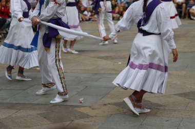Bask halk dansı sergisi