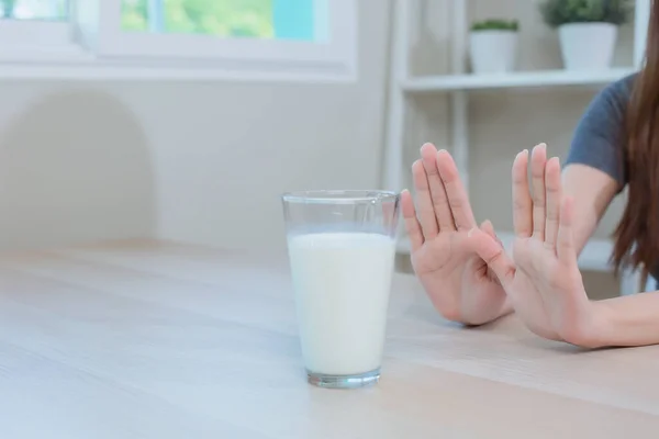Hentikan Jenis Minuman Susu Gejala Alergi Laktosa Konsep Masalah Kesehatan — Stok Foto