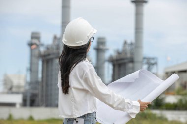 Elektrik enerjisi üreten, planlı çalışan bir mühendis. Petrokimya 'da inşaat müdürü petrol rafinerisi. Geliştirme müfettişi Endüstriyel enerji santrali