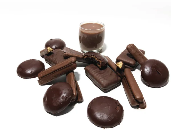 Chocolade Gearomatiseerd Voedsel Witte Achtergrond — Stockfoto