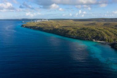 Karayip Denizi 'nin havadan deniz manzarası, Curacao