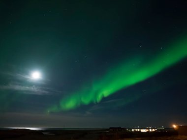 Kuzey ışıkları manzarası, Reykjanes yarımadası üzerinde Aurora borealis, İzlanda