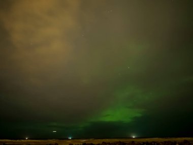 Kuzey ışıkları manzarası, Reykjanes yarımadası üzerinde Aurora borealis, İzlanda