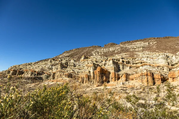 Paisagem Com Penhascos Rocha Vermelha Deserto Pedra Perto Mojave Califórnia — Fotografia de Stock