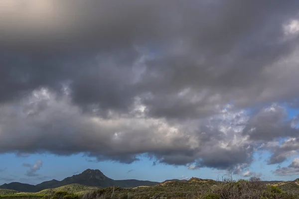 Erstaunliche Landschaft Der Insel Curacao Mit Bewölktem Himmel — Stockfoto