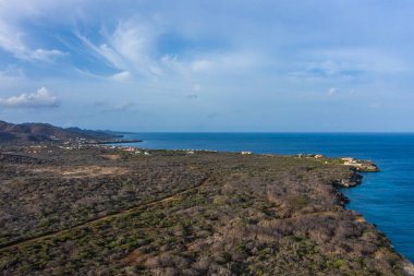Karayip Denizi 'ndeki Curacao' nun güzel sahil manzarası.
