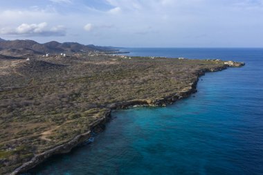 Karayip Denizi 'ndeki Curacao' nun güzel sahil manzarası.