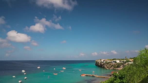 Временная Полоса Движущимися Облаками Над Карибским Морем — стоковое видео