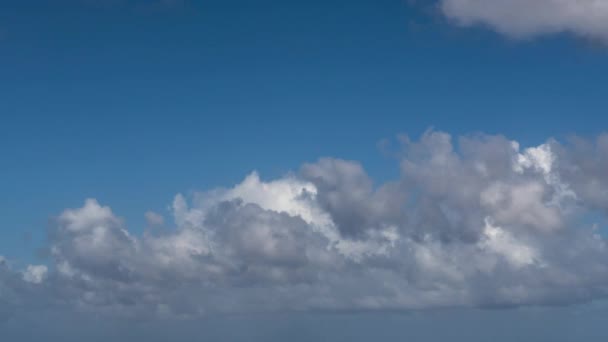 Karayip Denizi Üzerinde Hareket Eden Bulutlarda Zaman Kaybı — Stok video