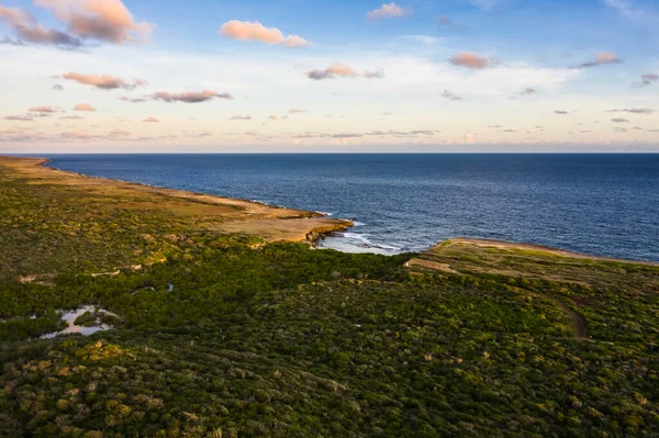Widok Lotu Ptaka Nad Krajobrazem Curacao Karaiby Oceanem Wybrzeżem — Zdjęcie stockowe