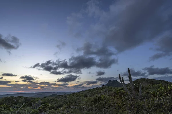 Malowniczy Widok Niebo Chmurami Wyspie Karaibach — Zdjęcie stockowe