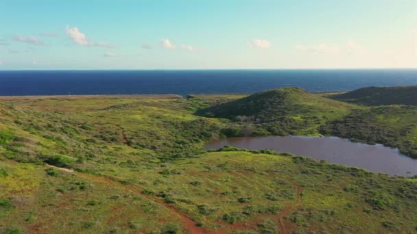 Вид Воздуха Над Пейзажем Кюрасао Карибского Бассейна Океаном Побережьем Холмами — стоковое видео