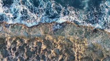 Römorkör sahili - Curacao - Turkuaz su, uçurum, plaj ve güzel mercan resifleriyle Karayip Denizi