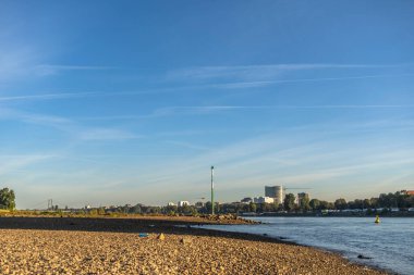 Ren Nehri Manzarası, Duesseldorf, Almanya