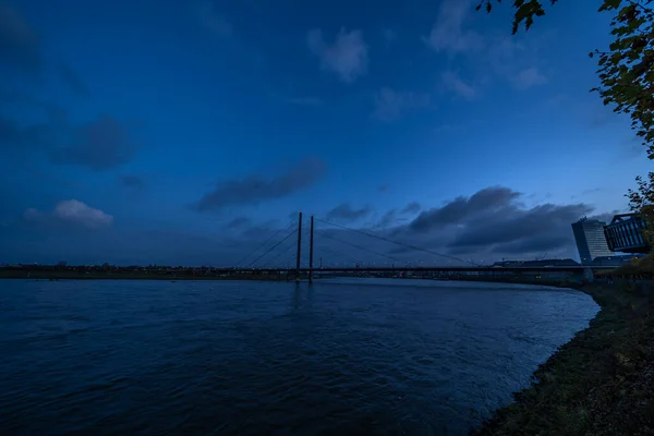 Sonnenuntergang Blick Auf Die Skyline Von Düsseldorf Rhein Deutschland — Stockfoto