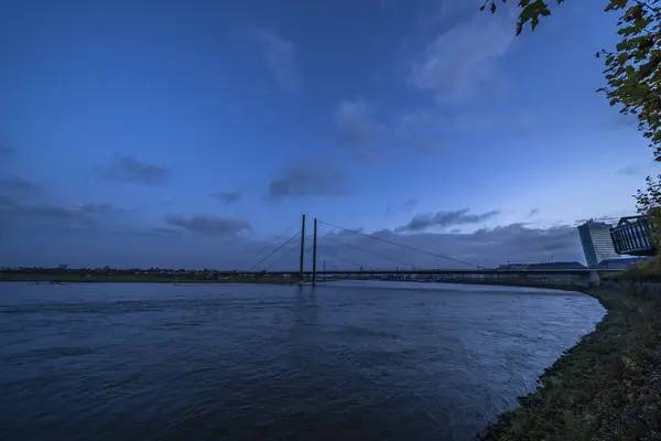 Sonnenuntergang Blick Auf Die Skyline Von Düsseldorf Rhein Deutschland — Stockfoto