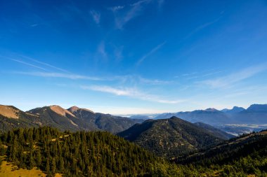 Alman Alplerinde sonbahar manzarası Garmisch-Partenkirchen, Bavyera
