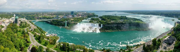 2022年9月6日至9月6日 安大略省尼亚加拉瀑布 加拿大安大略省尼亚加拉瀑布的马蹄瀑布全景 — 图库照片