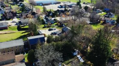 Güzel bir günde Wellesley, Ontario, Kanada 'nın hava sahnesi